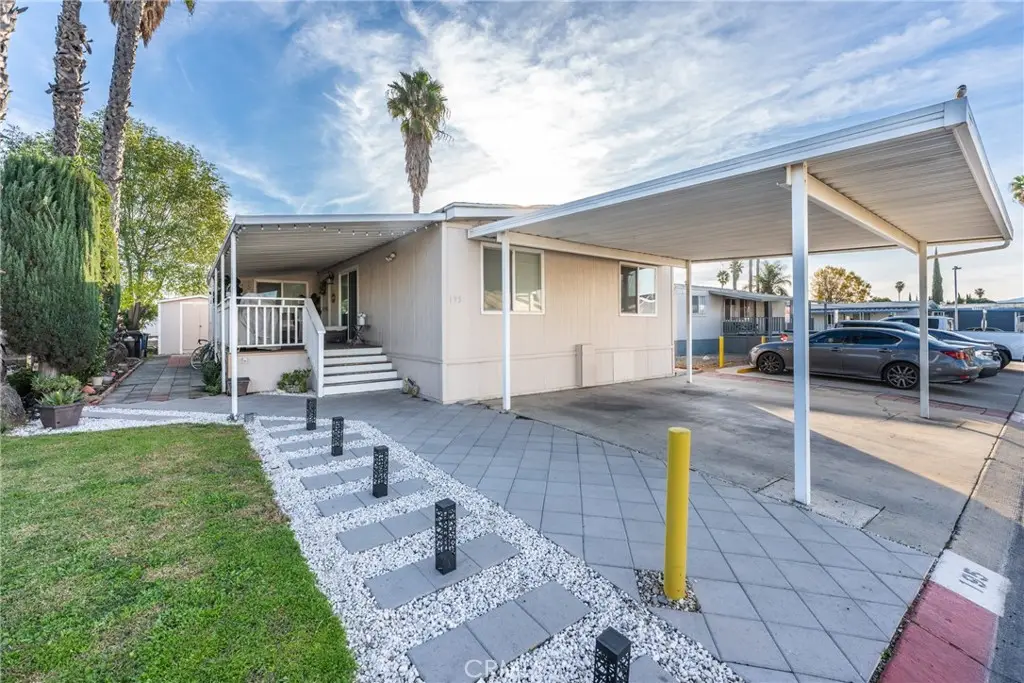 1855 Riverside, Ontario, CA 91761 - #1