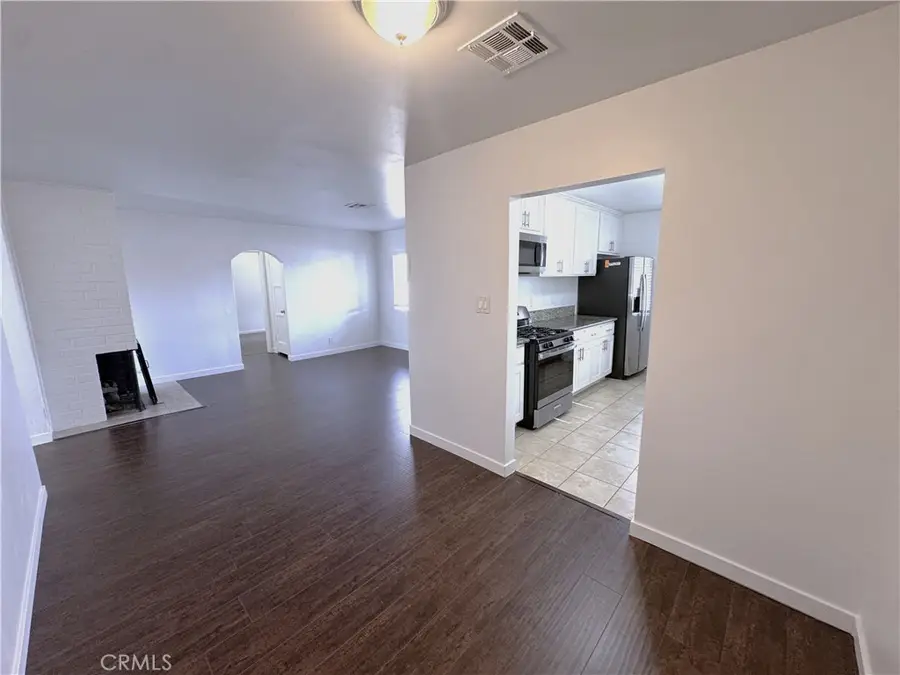 7823 Louise Avenue, Northridge, CA 91325 - Image #3