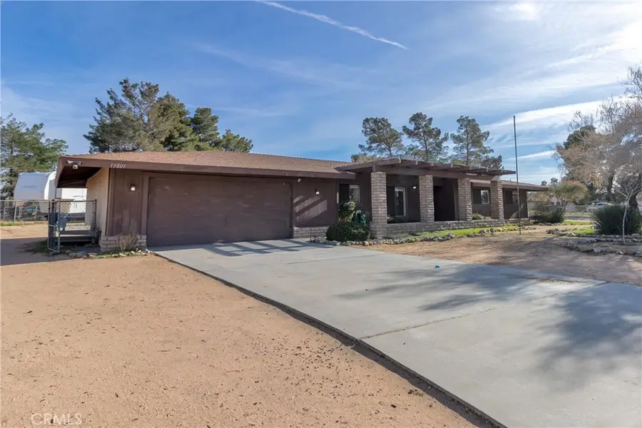 19801 Talihina Road, Apple Valley, CA 92307 - #3