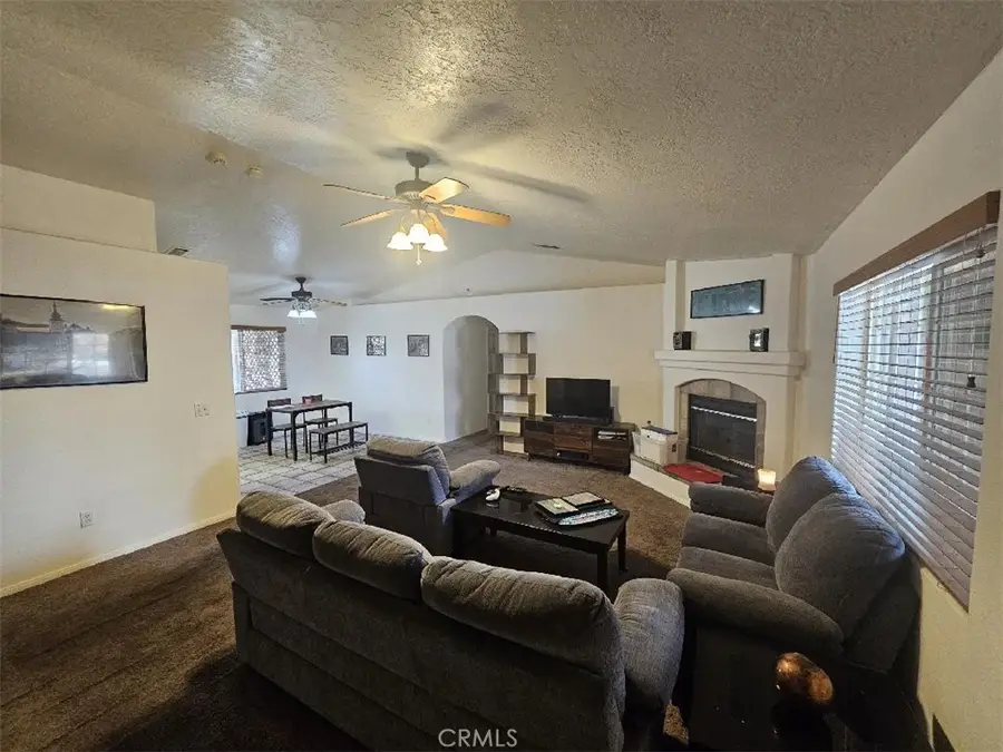 18904 Madrone, Hesperia, CA 92345 - Image #2