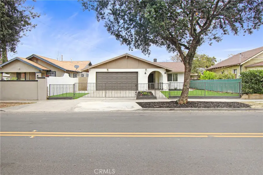 2571 12th Street, Riverside, CA 92507 - Image #2