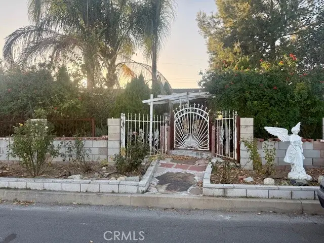 932 N Encina, Rialto, CA 92376 - #1