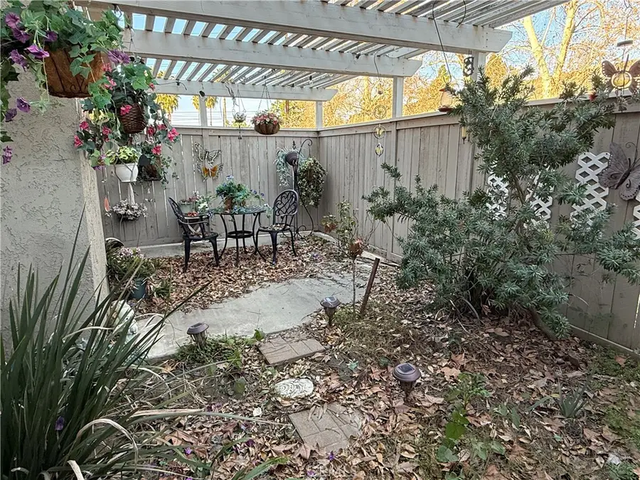 2061 W Redlands #21E, Redlands, CA 92373 - #3