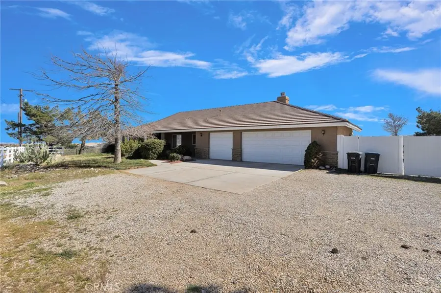 8695 Cantel Court, Oak Hills, CA 92344 - #2