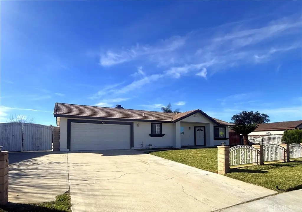 807 E Etiwanda Avenue, Rialto, CA 92376 - #1