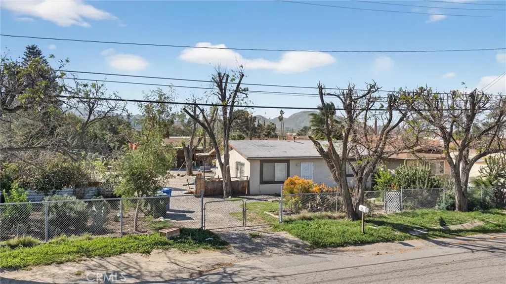 1215 Gould Street, San Bernardino, CA 92408 - #1