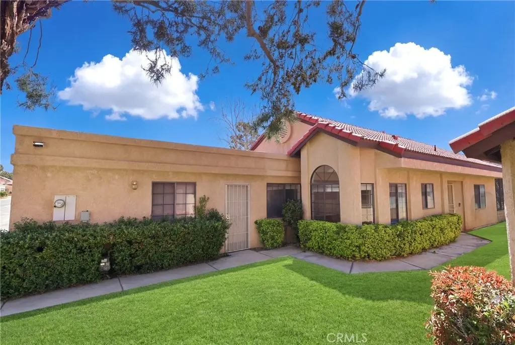 19077 Elm, Apple Valley, CA 92308 - #1