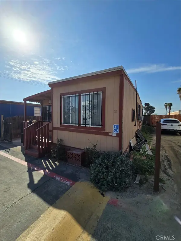 3319 Avalon #26 Street, Riverside, CA 92509