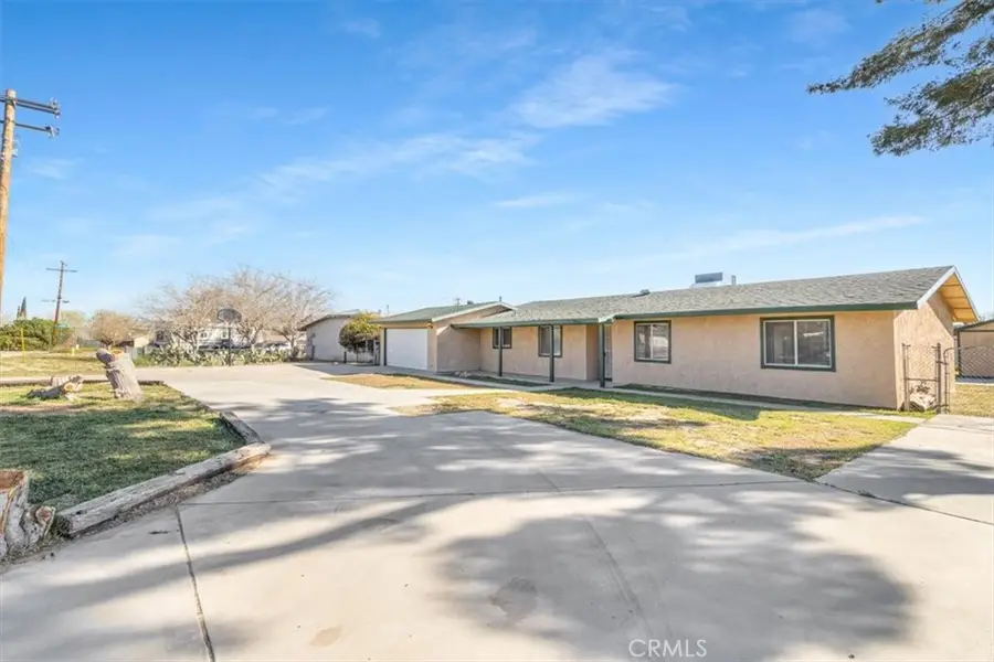 10401 Victor, Hesperia, CA 92345 - #3