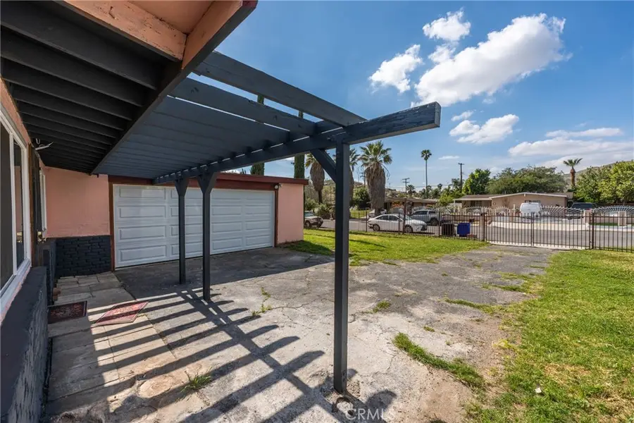 3250 Apple Avenue, Jurupa Valley, CA 92509 - #3