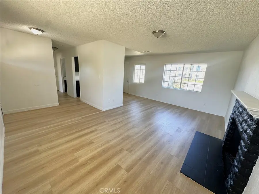 8705 Pembroke Avenue, Riverside, CA 92503 - #3