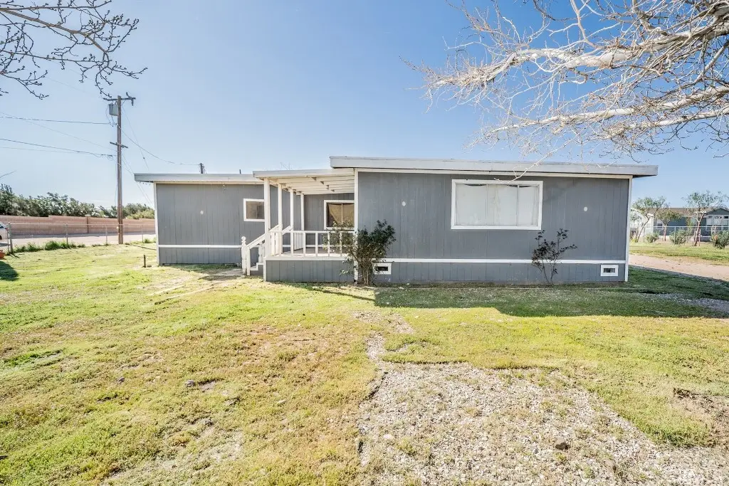 11025 Phelen Road, Oak Hills, CA 92344 - #1