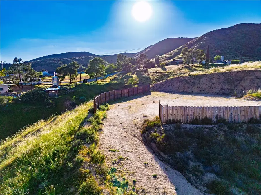 1 Erin Way, Agua Dulce, CA 91350 - #3