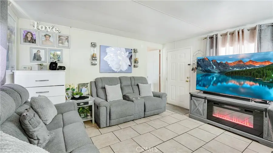 6154 Mission #33, Riverside, CA 92509 - #3