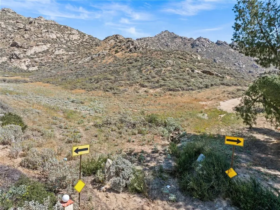 2001 Mt Vernon, Riverside, CA 92507 - #3