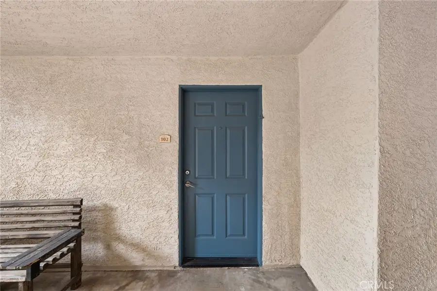 1020 La Terraza Cir. #102, Corona, CA 92879 - #3
