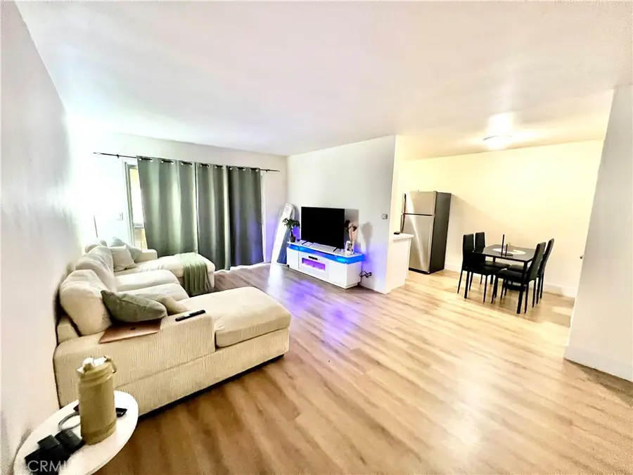 1250 E 3rd Street #8, Long Beach, CA 90802 - #3