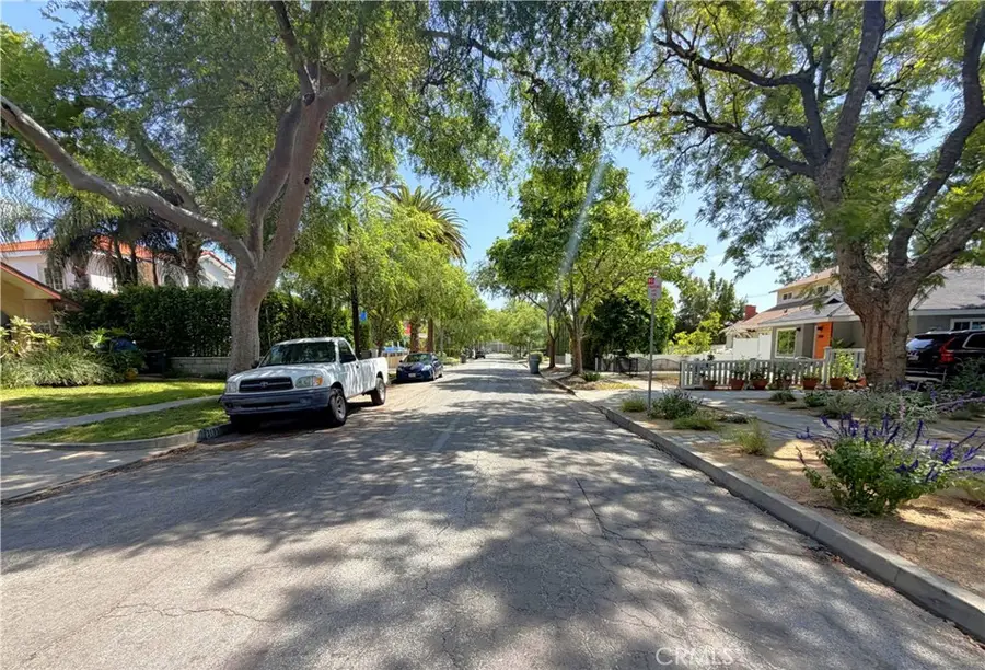 3190 Estado Street, Pasadena, CA 91107 - #2