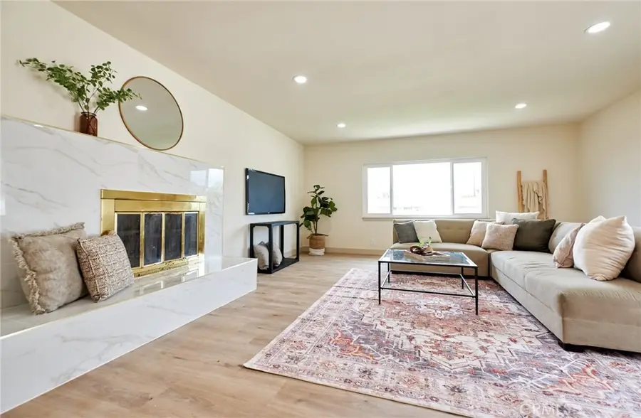 10037 Geneva, Montclair, CA 91763 - #3