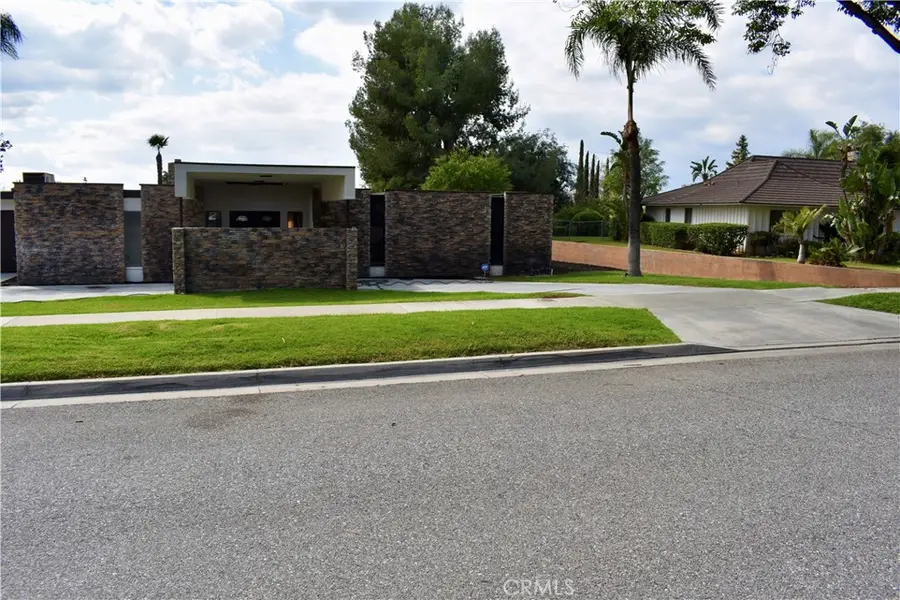 1156 Lyndhurst Drive, Riverside, CA 92507 - #3