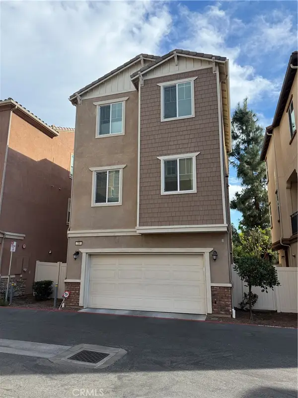 786 Plum #108, Pomona, CA 91767