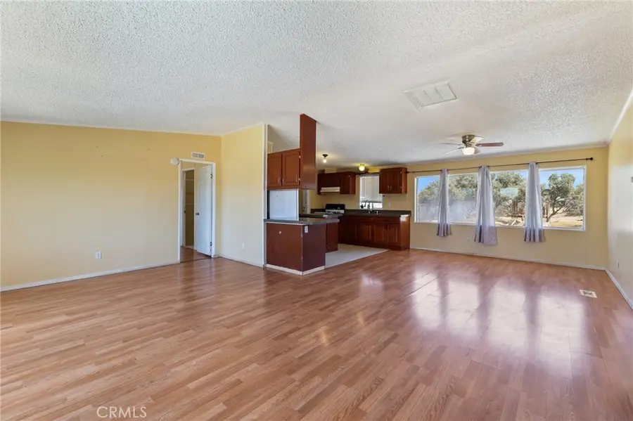 8195 Alta Mesa Road, Oak Hills, CA 92344 - #3