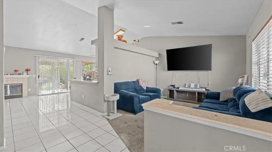15711 Garnet, Victorville, CA 92394 - #3