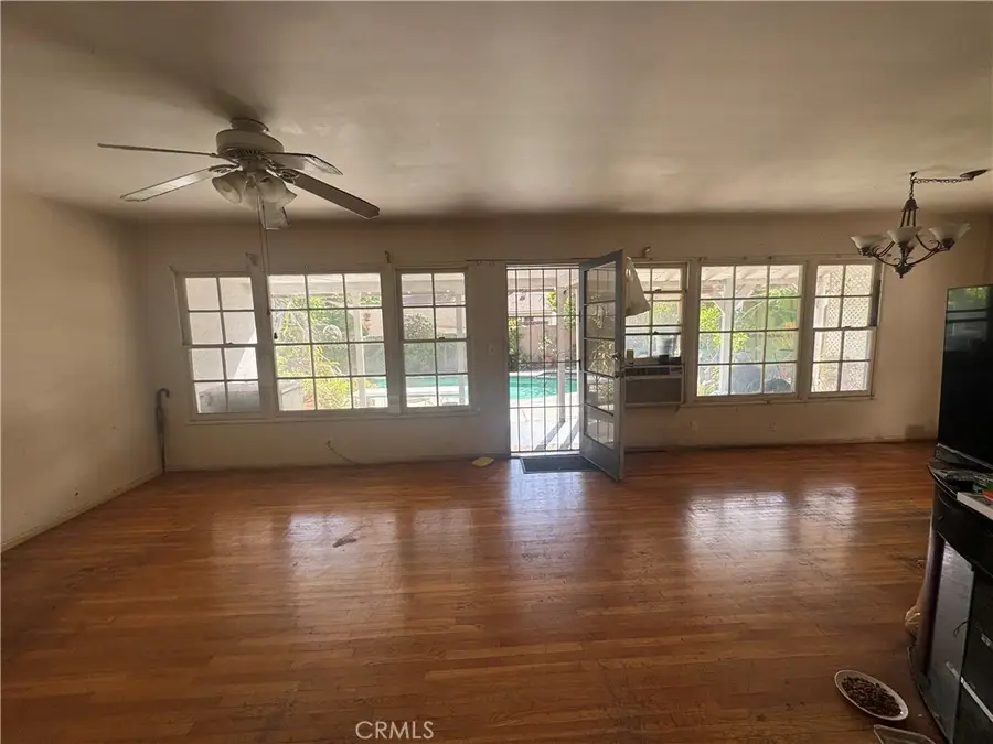 8116 Willis Avenue, Panorama City, CA 91402 - #3