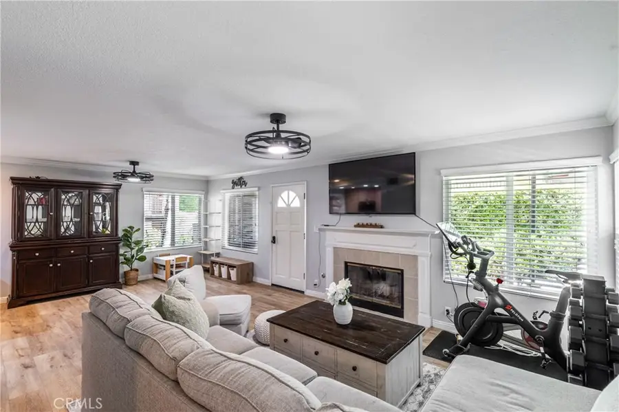 22701 Copper Hill #33, Saugus, CA 91350 - #3