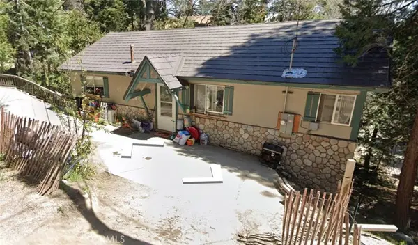 333 La Casita Dr, Twin Peaks, CA 92391