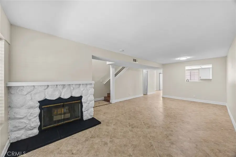 174 W Walnut #B, Rialto, CA 92376 - #2