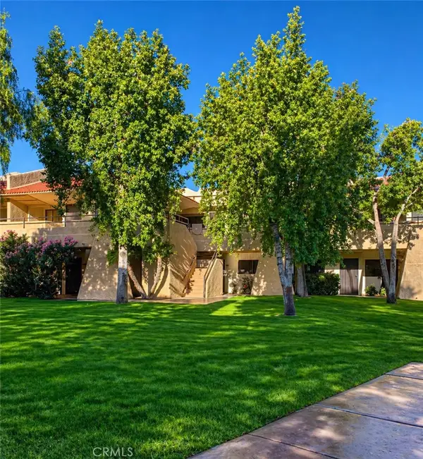 2801 N Los Felices E #104, Palm Springs, CA 92262