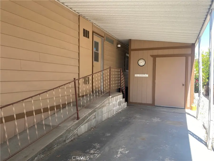 975 California #60, Calimesa, CA 92320 - #2
