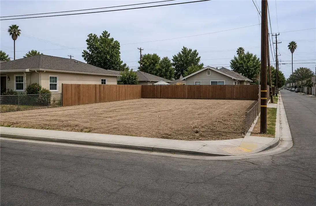 204 11 Street, Redlands, CA 92374 - #1