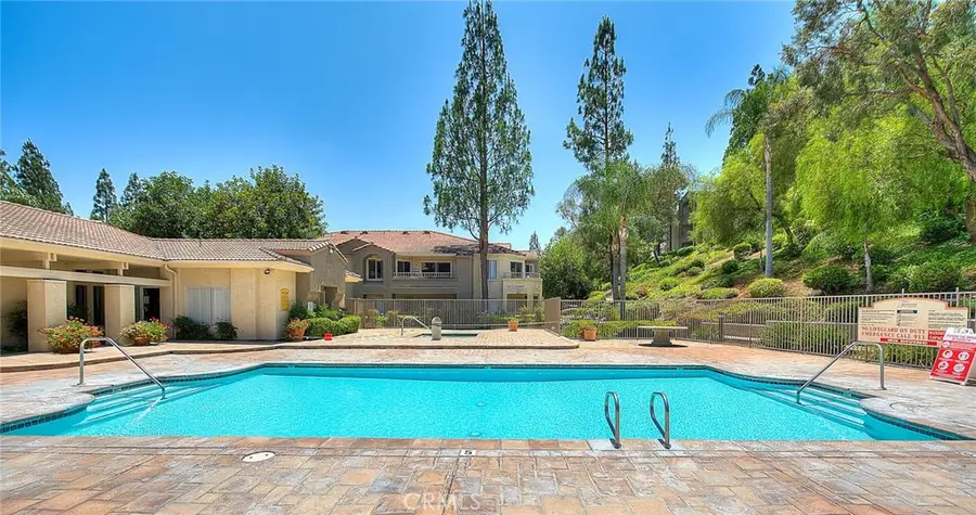 1015 La Terraza #304, Corona, CA 92879 - #3