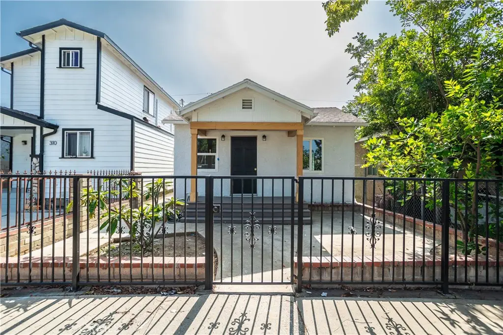 308 N Pasadena Avenue, Azusa, CA 91702 - #1