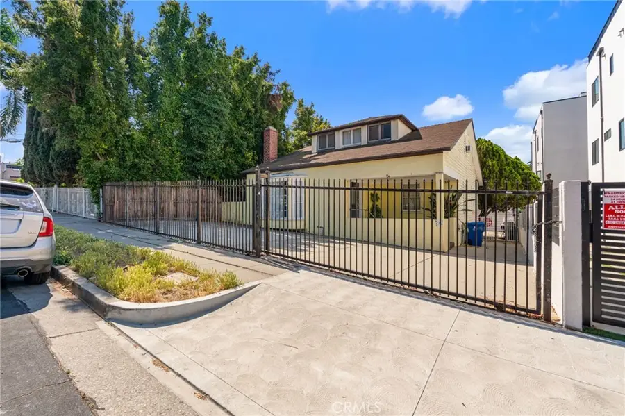 4458 Maplewood Avenue, Los Angeles, CA 90004 - #2
