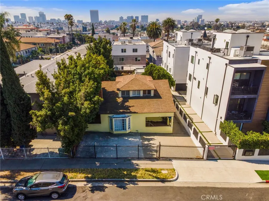 4458 Maplewood Avenue, Los Angeles, CA 90004 - #3