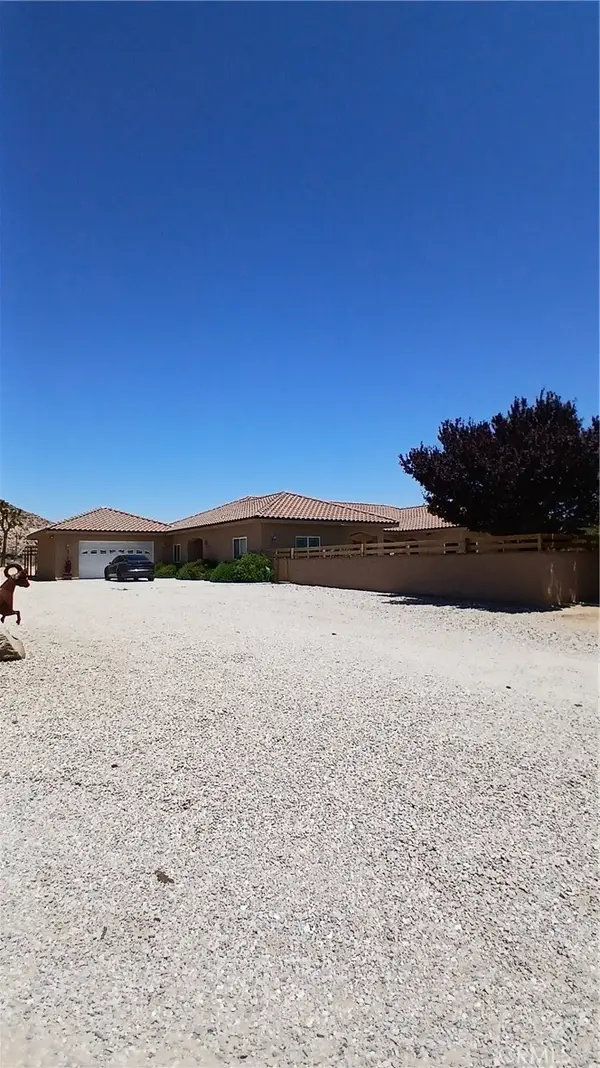 52775 Pipes Canyon Road, Pioneertown, CA 92268