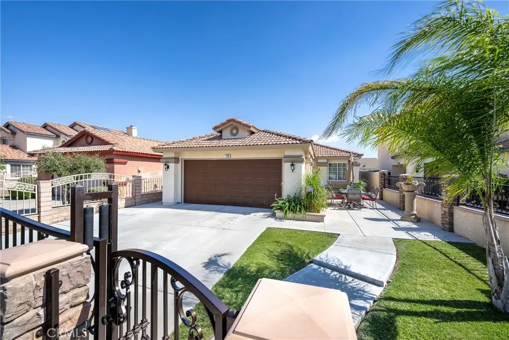 285 Flicker, Perris, CA 92571 - #1