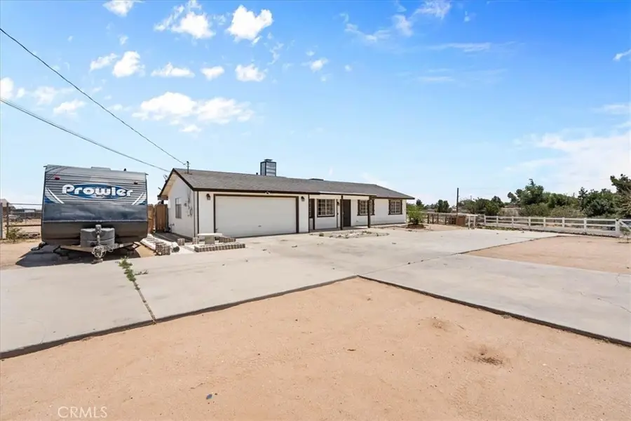 16424 Verde St, Hesperia, CA 92345 - #2