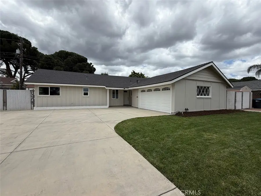 924 Lorna, Corona, CA 92882 - #3