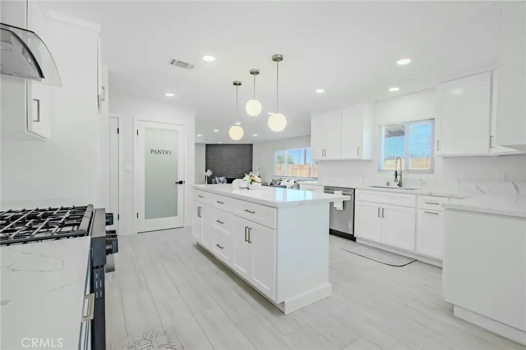 972 E Lynwood, San Bernardino, CA 92404 - #1