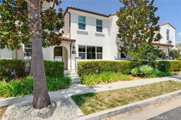 870 E Mountain Way, Azusa, CA 91702