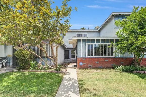 30 Camelback N, Carson, CA 90745