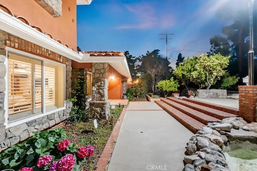 1008 Alamosa Drive, Claremont, CA 91711 - #2