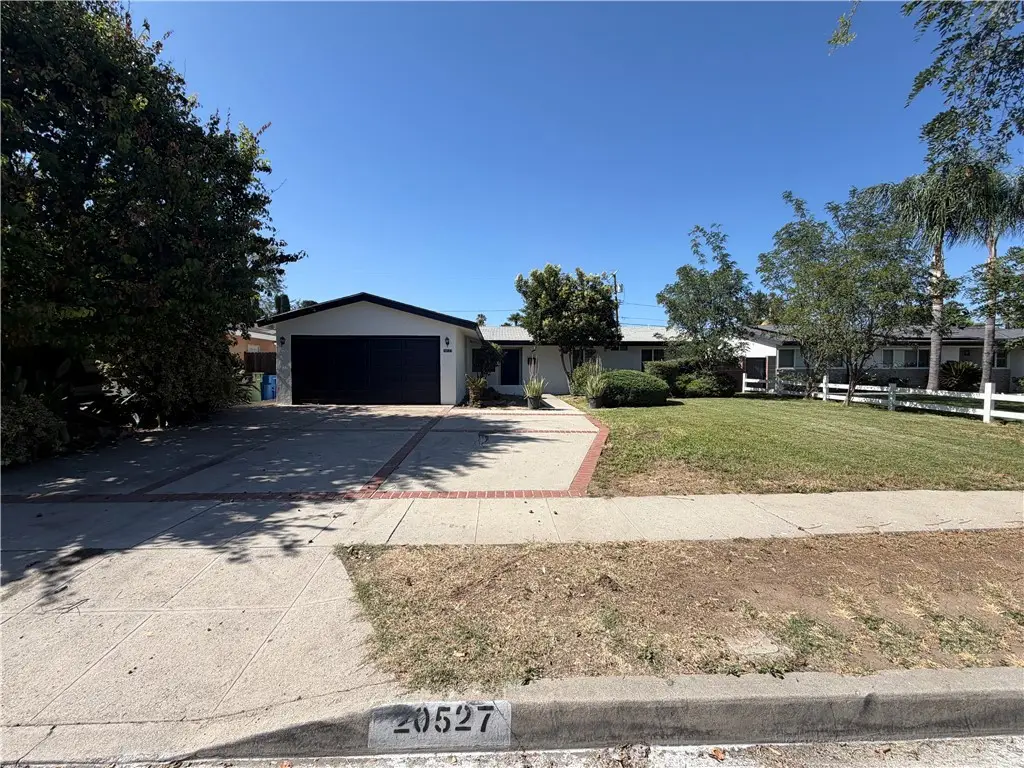 20527 Londelius Street, Winnetka, CA 91306 - #1