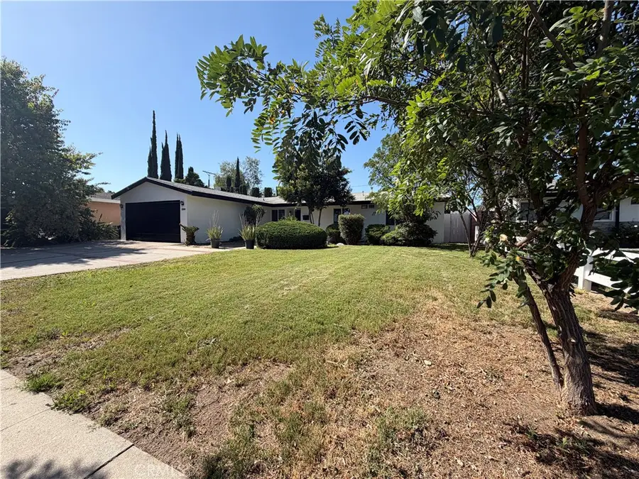 20527 Londelius Street, Winnetka, CA 91306 - #2