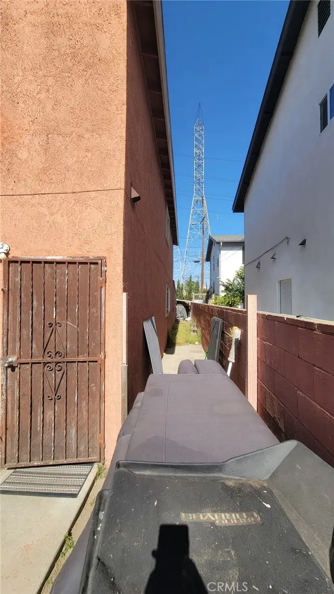 9306 Parmelee Avenue, Los Angeles, CA 90002 - #3