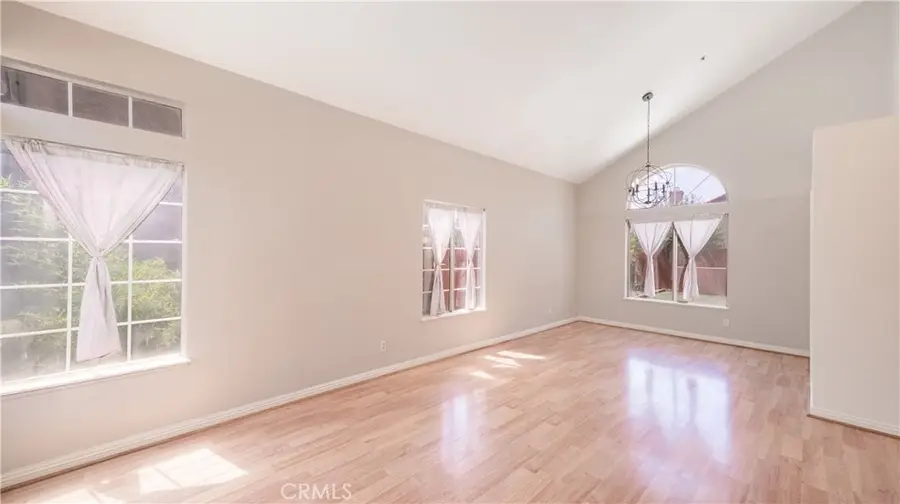 13619 W Constitution Way, Fontana, CA 92336 - #3